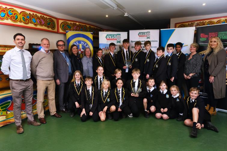 14 Schools award Ysgol Penrhyn Dewi